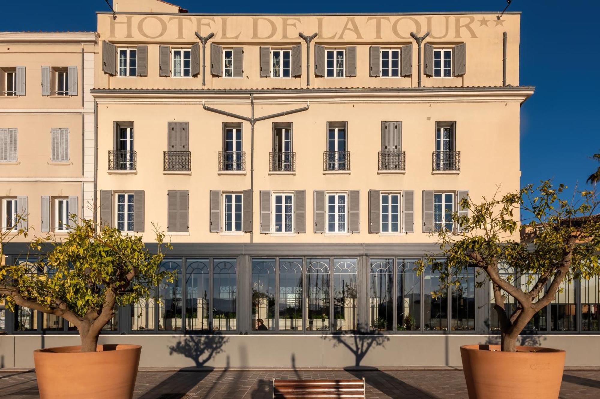 Hotel Restaurant De La Tour Санари-сюр-Мер Экстерьер фото
